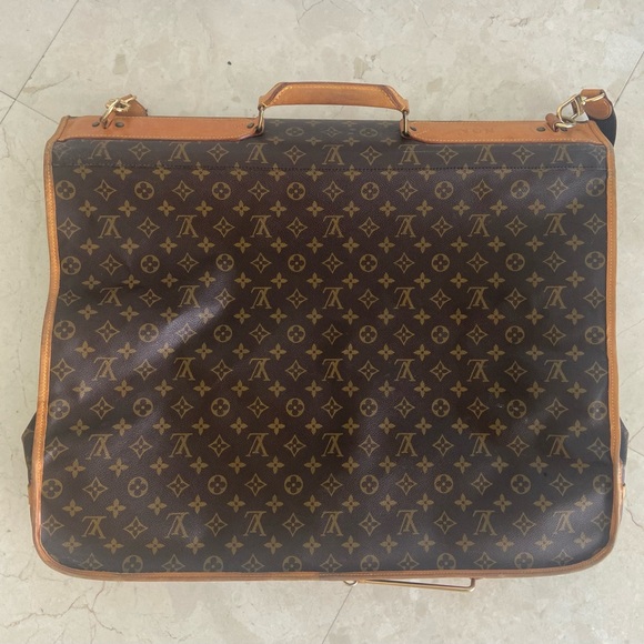 LOUIS VUITTON Vintage Garment Bag with 2 Hangers and Locks and Key - Picture 4 of 15